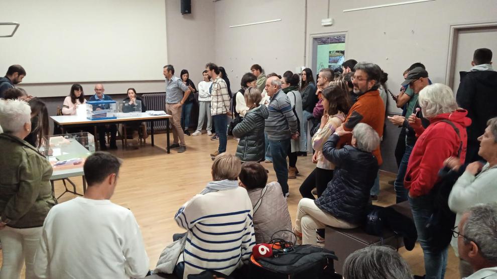 Els veïns i veïnes d'Olost i Santa Creu s'han pronunciat sobre la permanència a la comarca del Lluçanès